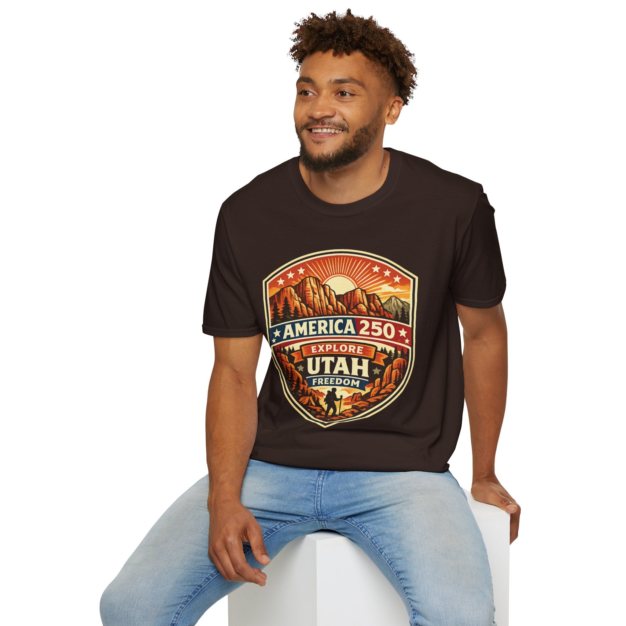 America 250 T-Shirt Utah Explore Freedom Vintage National Park Badge