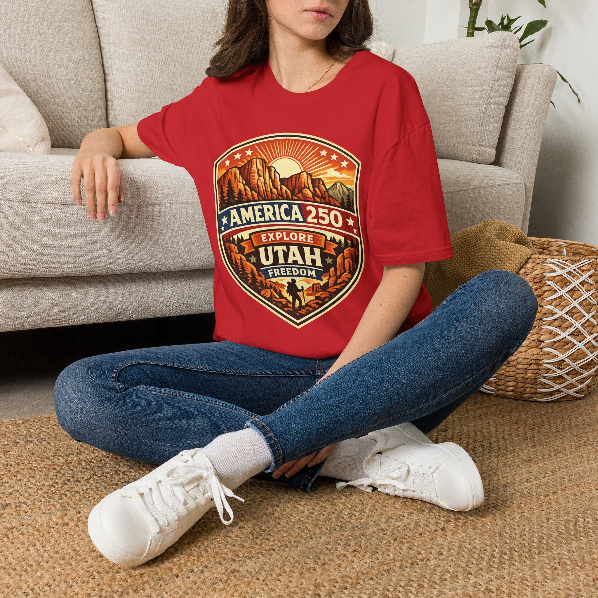 America 250 T-Shirt Utah Explore Freedom Vintage National Park Badge
